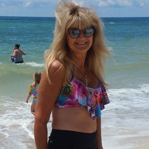 Meet your Posher, Teri